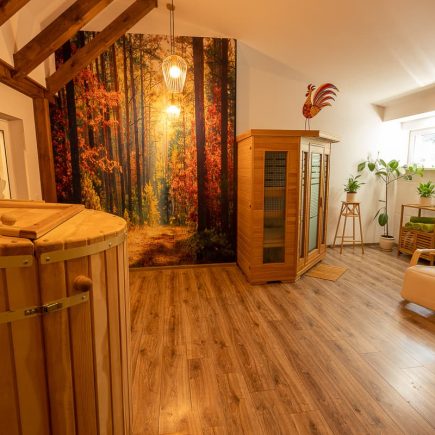 pokój do relaksacji z sauną w ośrodku zielona róża