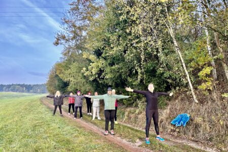 grupa turnusu odchudzającego na szlaku