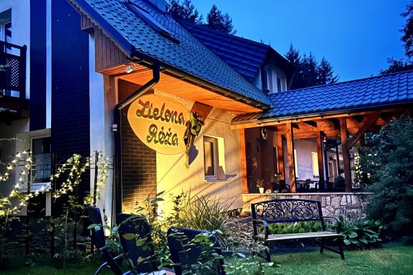 unnamed-1 Ośrodek wypoczynkowy Zielona Różna Nocleg w Górach Stołowych